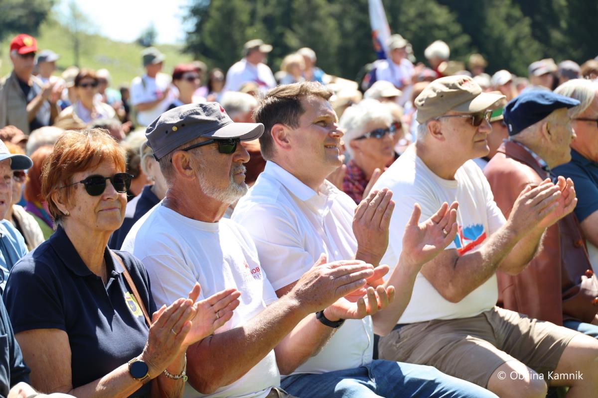 Spominska slovesnost ob 81. obletnici legendarnega preboja iz sovražnikovega obroča na Menini planini (8)